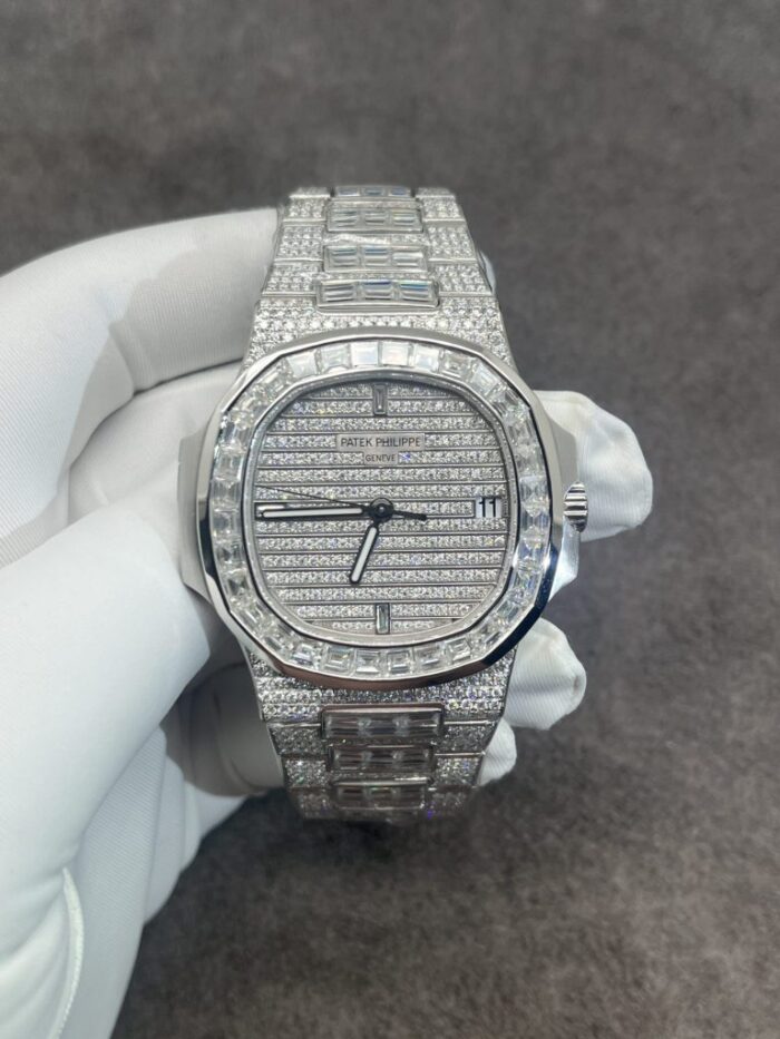 Dong-Ho-Patek-Philippe-Che-Tac-Vang-Trang-Kim-Cuong-CVD-Nautilus-5719-40mm-1 Dong Ho Patek Philippe Che Tac Vang Trang Kim Cuong CVD Nautilus 5719 40mm 1