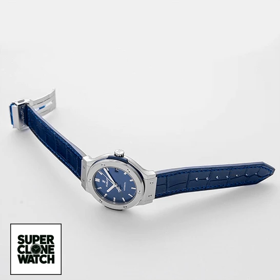 hublot classic fusion automatic blue sunray dial titanium 565