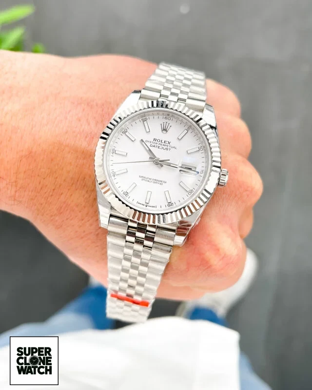 rolex datejust 41 white dial fluted bezel jubilee 126334 5 640x800 1