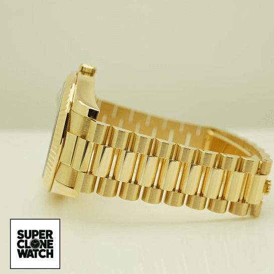rolex day date II collection gold silver white dial 218238
