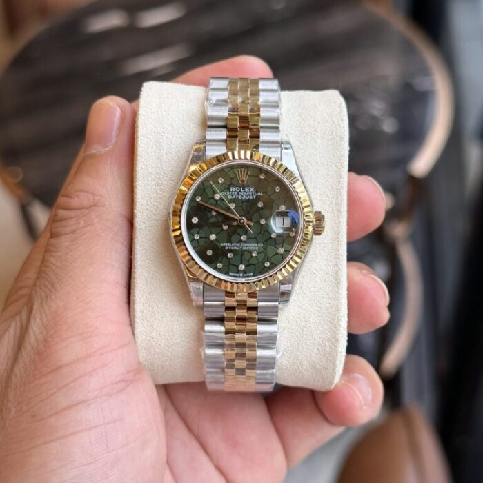 Dong-Ho-Rolex-DateJust-Demi-Gold-Mat-So-Cay-La-Xanh-31mm-7-768x768 Dong Ho Rolex DateJust Demi Gold Mat So Cay La Xanh 31mm 7 768x768 1