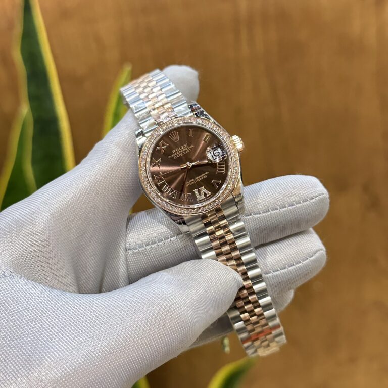 Dong Ho Rolex DateJust Nu Dinh Da Mat Chocolate Fake Cao Cap 31mm 5 768x768 1