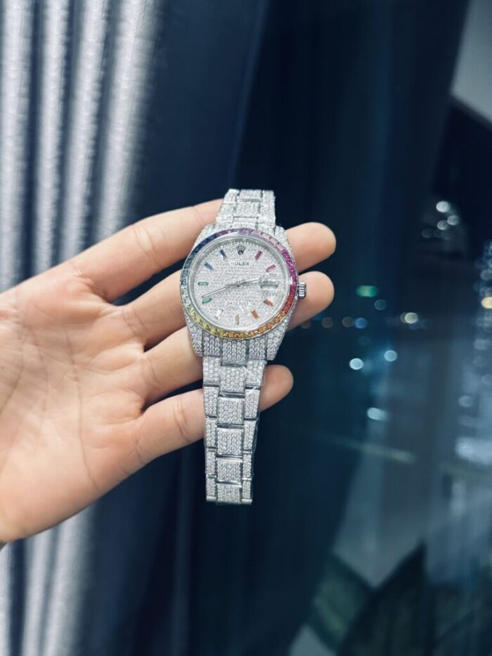 Dong-Ho-Rolex-DateJust-Rainbow-Replica-11-Dinh-Full-Kim-Cuong-Moissanite-41mm-8-768x1024 Dong Ho Rolex DateJust Rainbow Replica 11 Dinh Full Kim Cuong Moissanite 41mm 8 768x1024 1