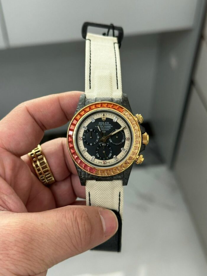 Dong-Ho-Rolex-Daytona-Nam-Dinh-Da-Vo-Carbon-Sieu-Nhe-DIW-40mm-3-768x1024 Dong Ho Rolex Daytona Nam Dinh Da Vo Carbon Sieu Nhe DIW 40mm 3 768x1024 2