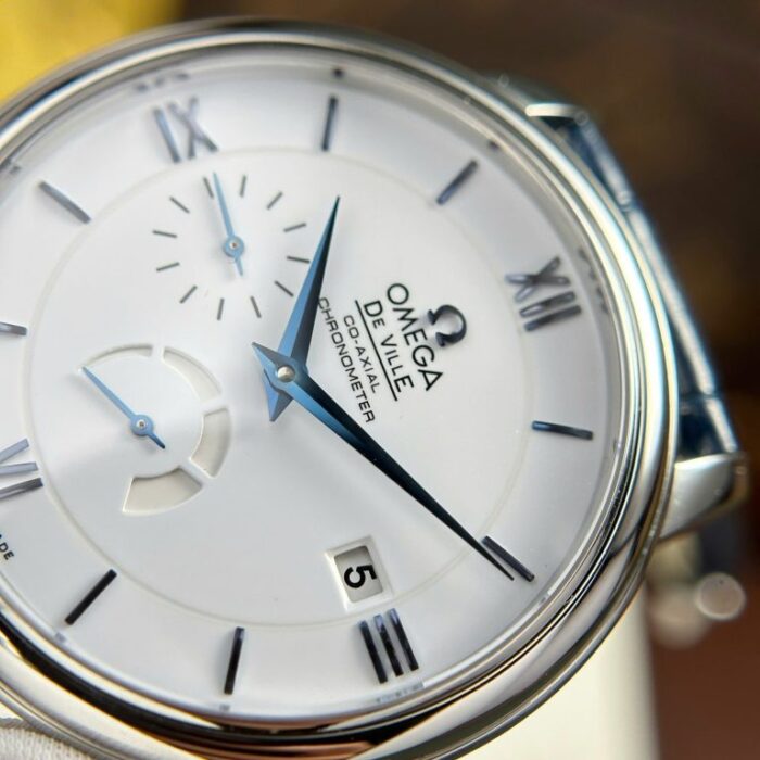 Dong Ho Omega Replica 11 De Ville Prestige Power Reserve Mat Trang Day Da 39 7 768x768 1