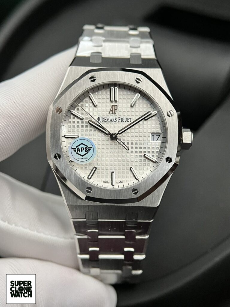 Dong Ho Audemars Piguet Royal Oak 15500ST Mat Trang APS 41mm 2 768x1024 2