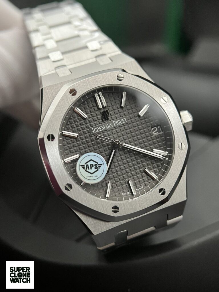 Dong Ho Audemars Piguet Royal Oak 15500ST Mat Xam Nha May APS 41mm 1 768x1024 1