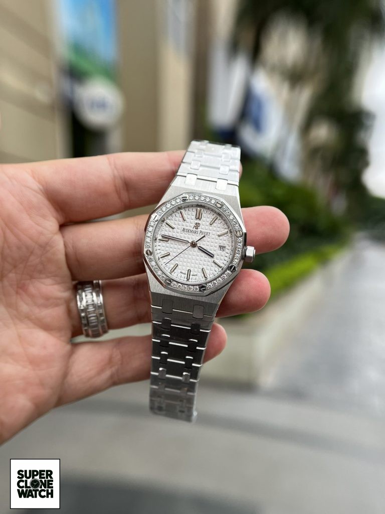 Dong Ho Audemars Piguet Royal Oak Che Tac Day Kim Loai Nu 34mm 2 768x1024 1