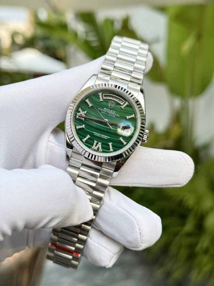 Dong Ho Rolex Che Tac Day Date Mat So Da Khong Tuoc Xanh 40mm 5 768x1024 1
