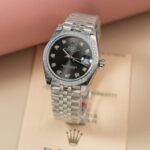 Dong Ho Rolex DateJust Lady Replica Cao Cap Mat Xam Coc So Dinh Da 31mm 9 768x1152 1