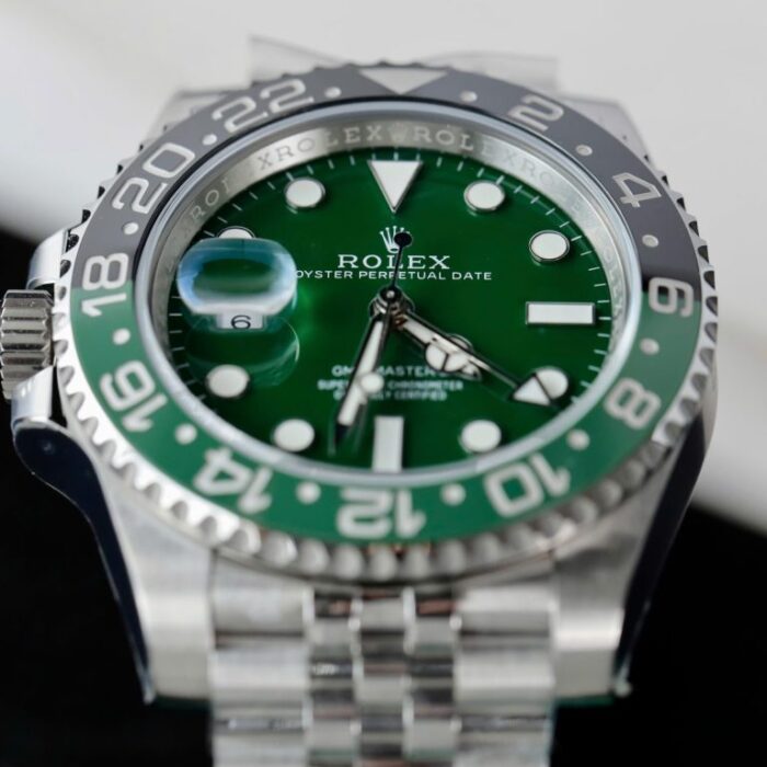 Dong Ho Rolex GMT Master II 126729VTNR Rep 11 Mat Xanh La Cay Day Jubilee 40mm 4 768x768 1