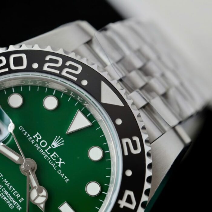 Dong Ho Rolex GMT Master II 126729VTNR Rep 11 Mat Xanh La Cay Day Jubilee 40mm 7 768x768 1