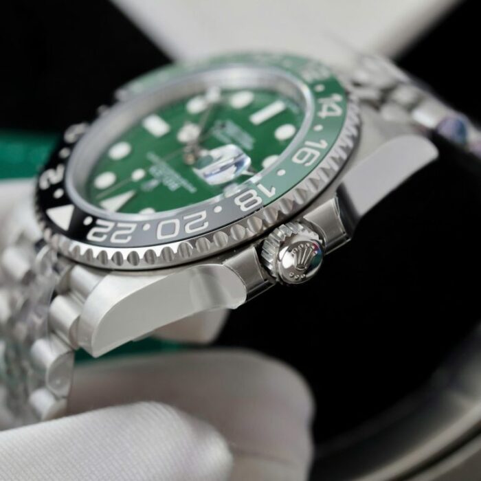 Dong Ho Rolex GMT Master II 126729VTNR Rep 11 Mat Xanh La Cay Day Jubilee 40mm 8 768x768 1