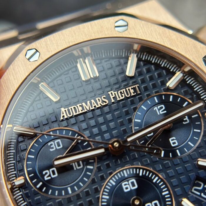 Dong Ho Audemars Piguet Royal Oak 26240 Replica 11 Mau Vang Hong Mat Xanh Blue APS 41mm 2 768x768 1
