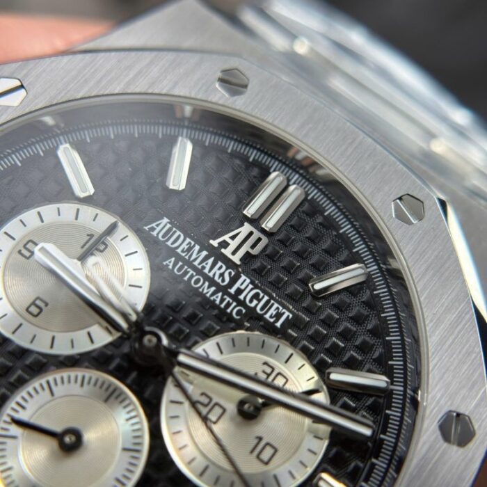 Dong Ho Audemars Piguet Royal Oak 26331 Chronograph Replica 11 Mat Den 41mm 11 768x768 1